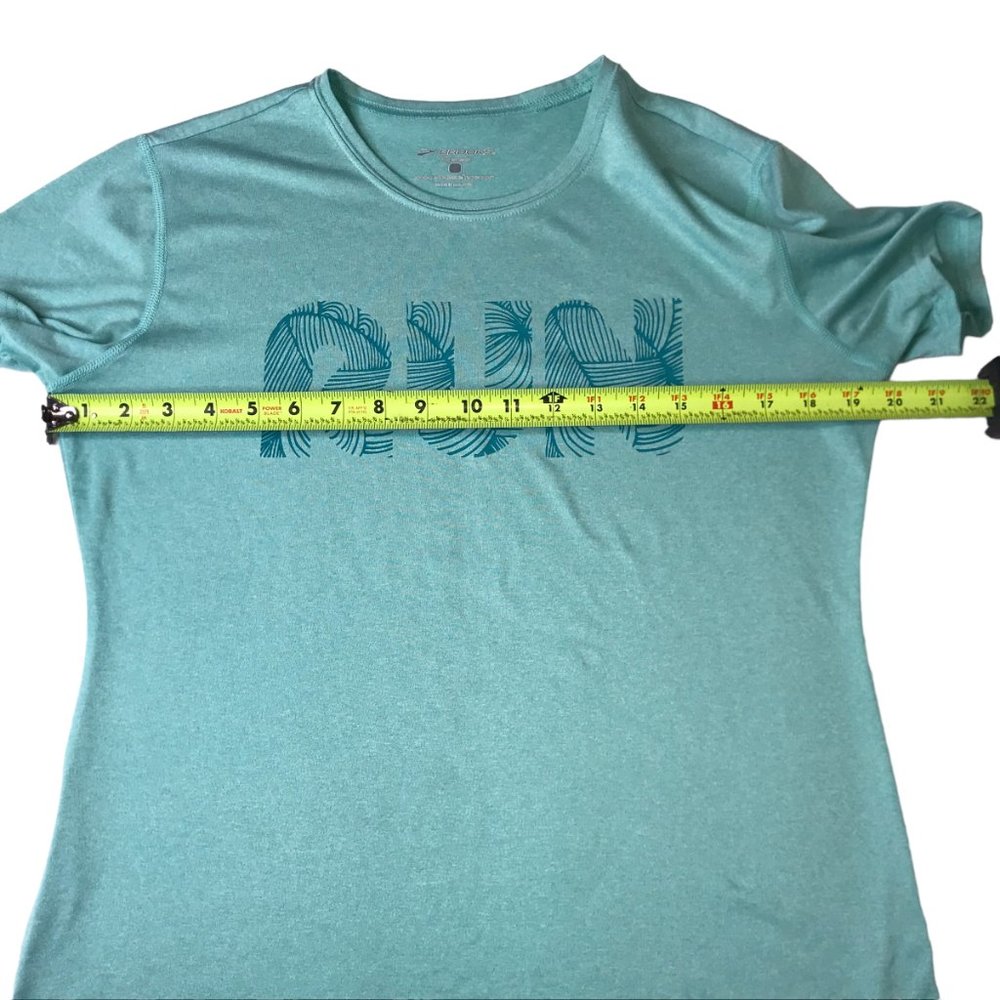 BROOKS Running RUN Shirt Light Seafoam Green.  Size Women's Large. - Picture 5 of 8